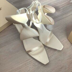 Women's Heels with Big Ribbons